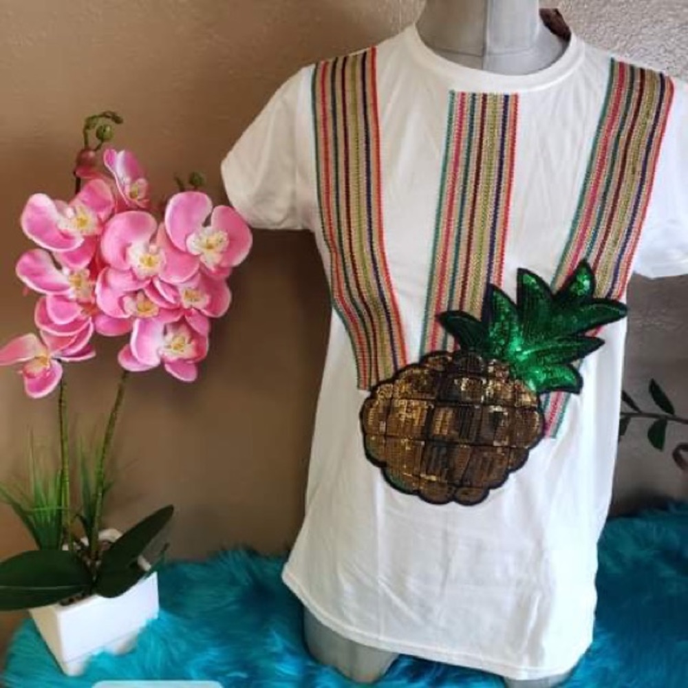 Tops - Picture 11 of 16